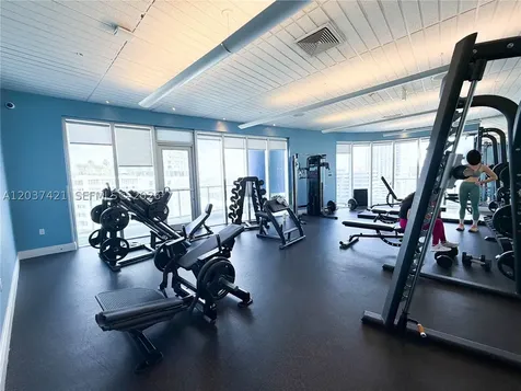 185 SW 7th Street Miami FL 33130