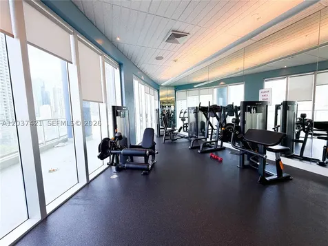185 SW 7th Street Miami FL 33130