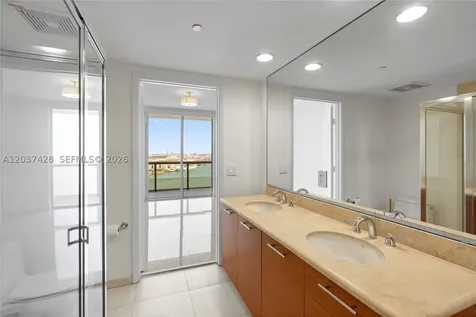 50 Biscayne Boulevard Miami FL 33132