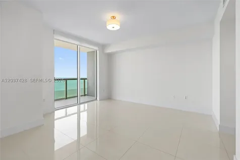 50 Biscayne Boulevard Miami FL 33132