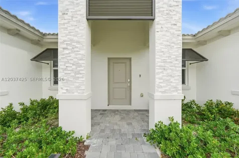 13249 SW 189th Terrace Miami FL 33177