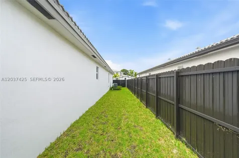 13249 SW 189th Terrace Miami FL 33177