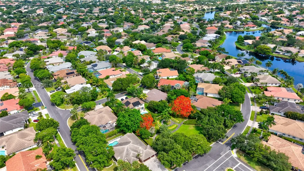4964 NW 108th Terrace Coral Springs FL 33076