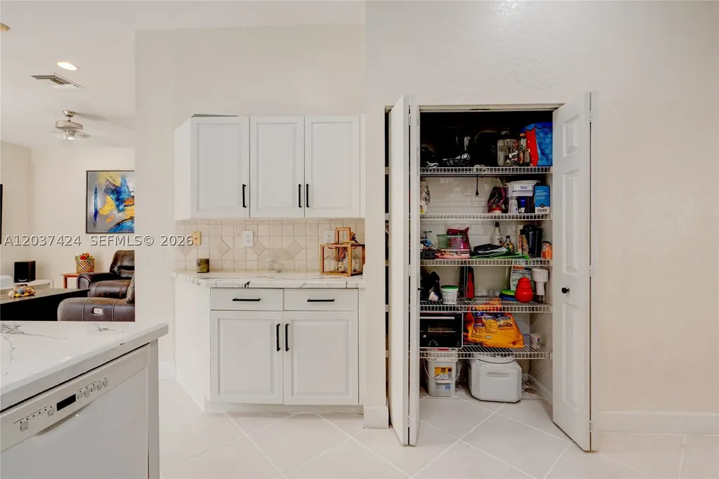 4964 NW 108th Terrace Coral Springs FL 33076