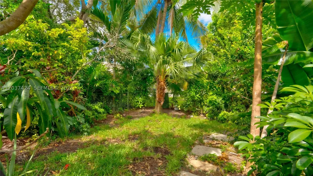 4964 NW 108th Terrace Coral Springs FL 33076