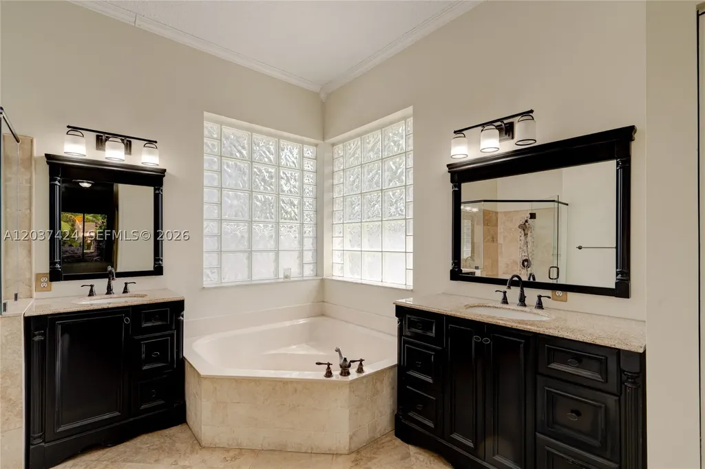 4964 NW 108th Terrace Coral Springs FL 33076