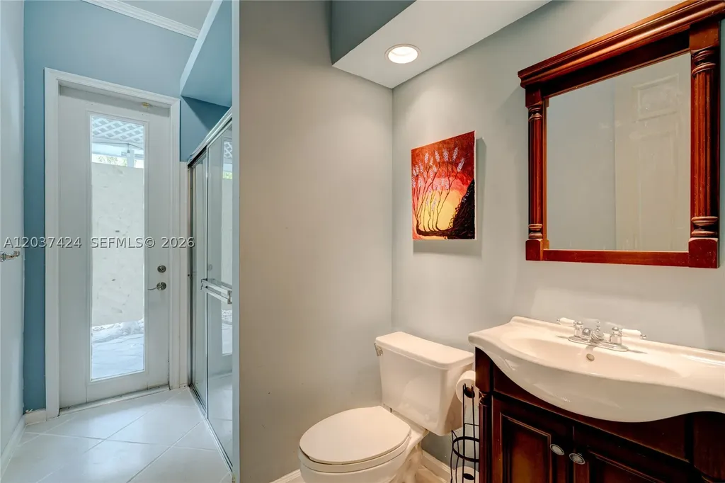 4964 NW 108th Terrace Coral Springs FL 33076