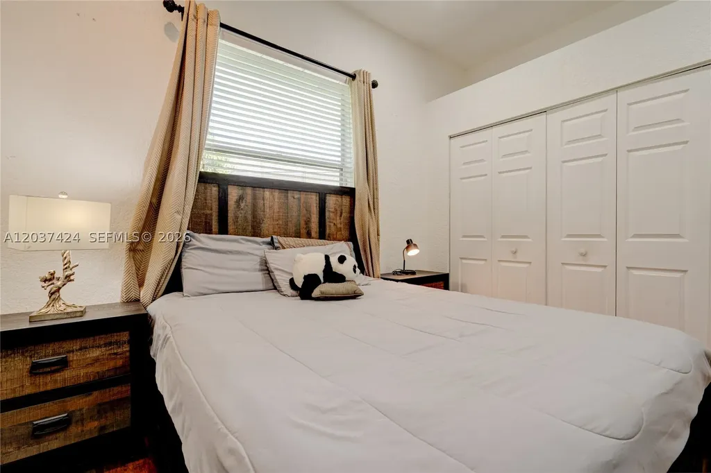 4964 NW 108th Terrace Coral Springs FL 33076
