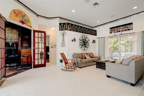 4964 NW 108th Terrace Coral Springs FL 33076