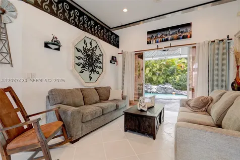 4964 NW 108th Terrace Coral Springs FL 33076