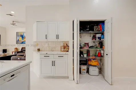 4964 NW 108th Terrace Coral Springs FL 33076