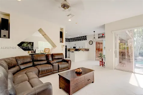 4964 NW 108th Terrace Coral Springs FL 33076