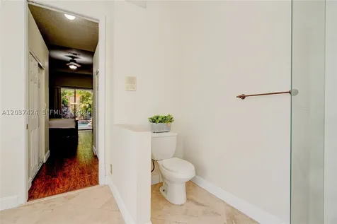 4964 NW 108th Terrace Coral Springs FL 33076