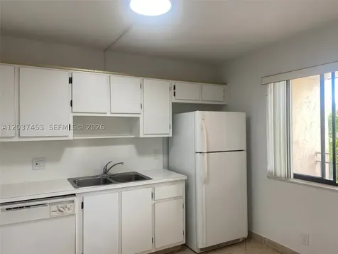 369 Lakeview Drive Weston FL 33326