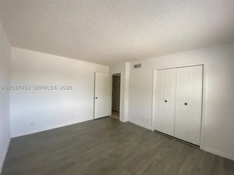 369 Lakeview Drive Weston FL 33326