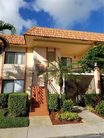 369 Lakeview Drive Weston FL 33326