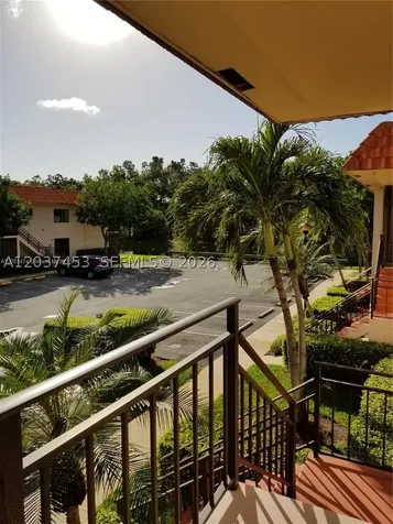 369 Lakeview Drive Weston FL 33326