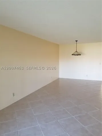 369 Lakeview Drive Weston FL 33326