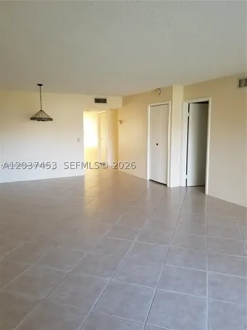 369 Lakeview Drive Weston FL 33326