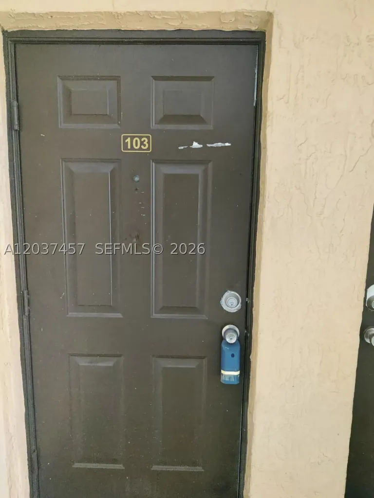 17415 NW 75th Place Hialeah FL 33015