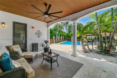12201 SW 92nd Avenue Miami FL 33176