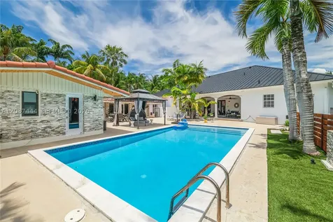 12201 SW 92nd Avenue Miami FL 33176
