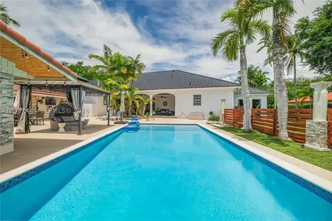 12201 SW 92nd Avenue Miami FL 33176