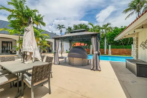 12201 SW 92nd Avenue Miami FL 33176