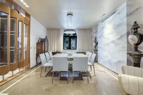 176 S Hibiscus Drive Miami Beach FL 33139