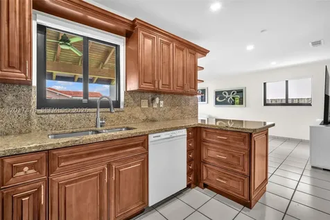 1417 SW 139th Avenue Miami FL 33184