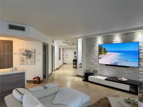 6365 Collins Avenue Miami Beach FL 33141