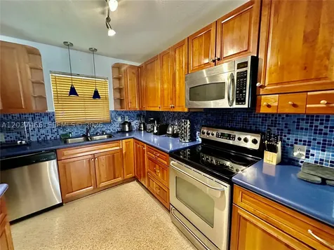 2901 NW 9th Terrace Wilton Manors FL 33311