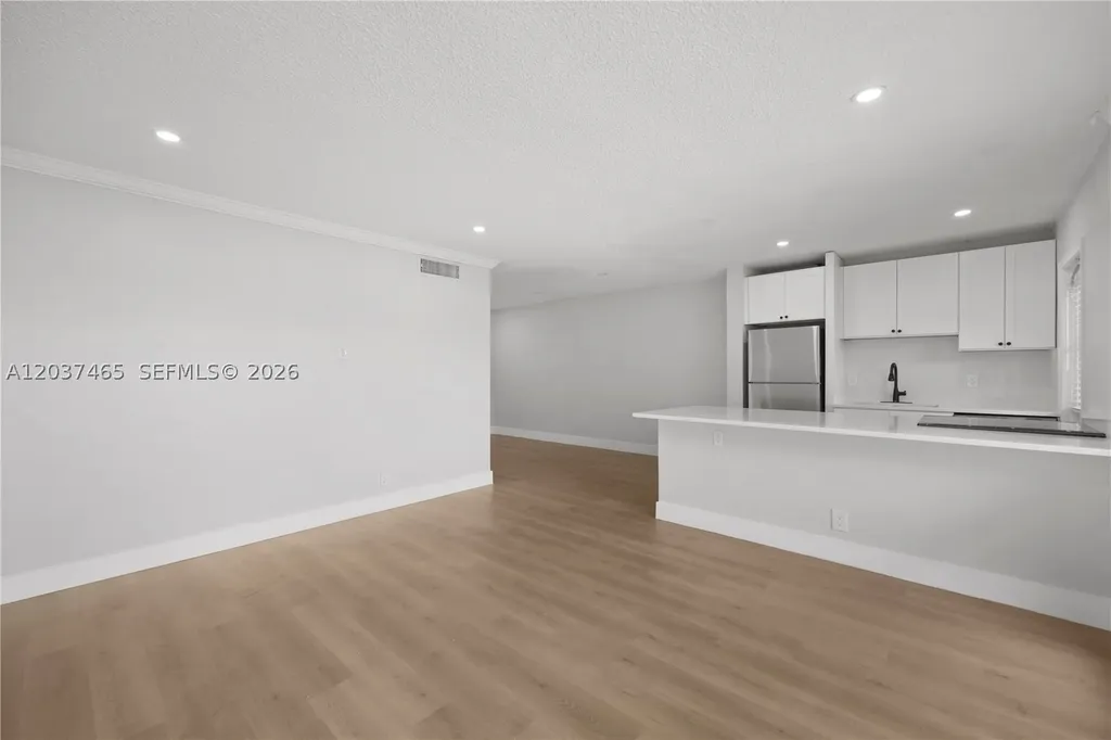 5450 Hollywood Boulevard Hollywood FL 33021