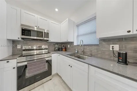 243 NW 32nd Street Miami FL 33127