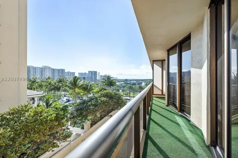 16275 Collins Avenue Sunny Isles Beach FL 33160