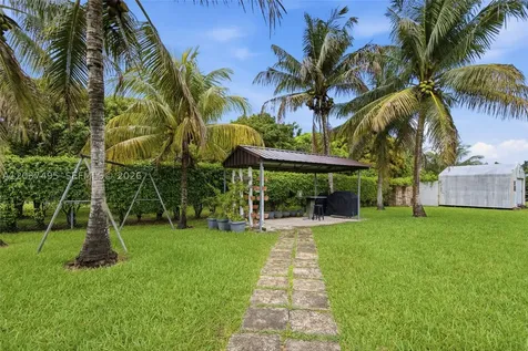 16933 SW 215th Terrace Miami FL 33187