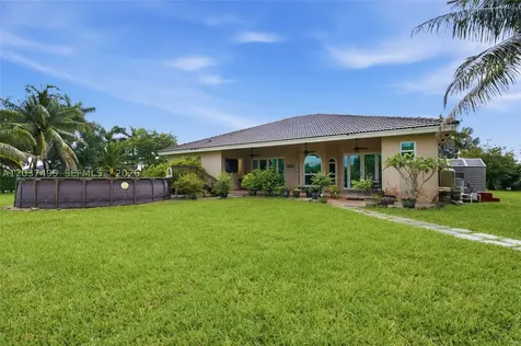 16933 SW 215th Terrace Miami FL 33187