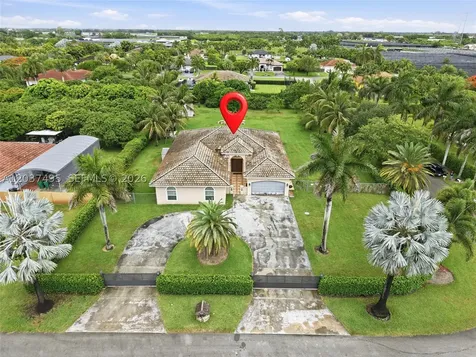 16933 SW 215th Terrace Miami FL 33187