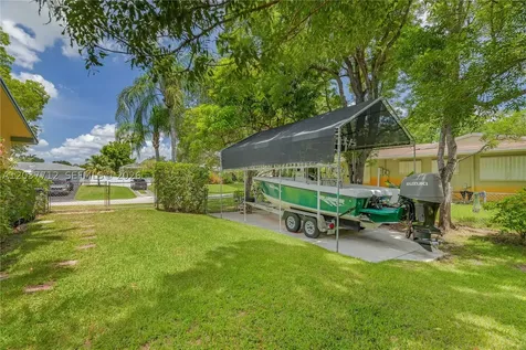 18425 SW 87th Court Cutler Bay FL 33157