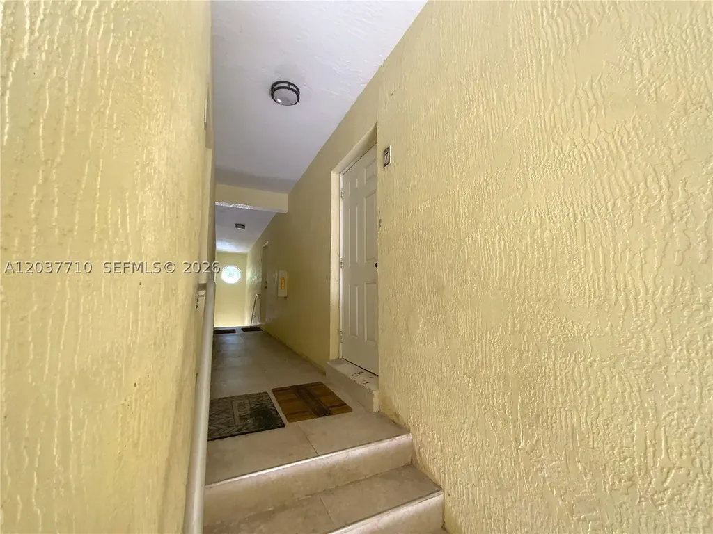 530 NE 15th Court Fort Lauderdale FL 33304