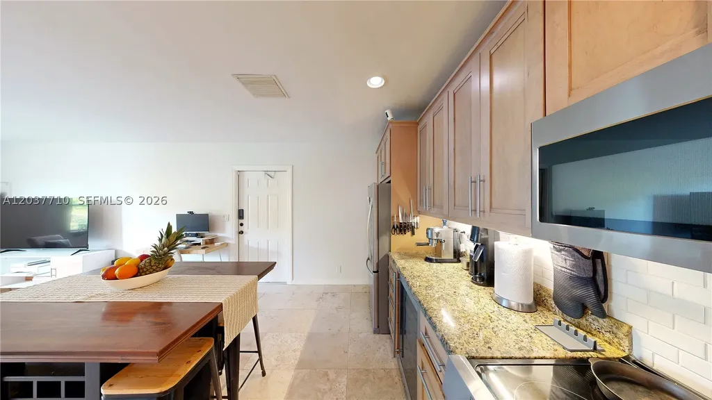 530 NE 15th Court Fort Lauderdale FL 33304