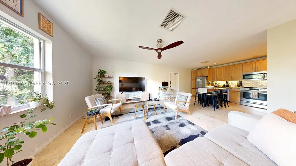 530 NE 15th Court Fort Lauderdale FL 33304