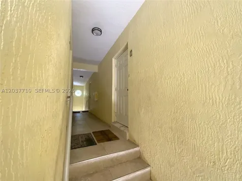 530 NE 15th Court Fort Lauderdale FL 33304