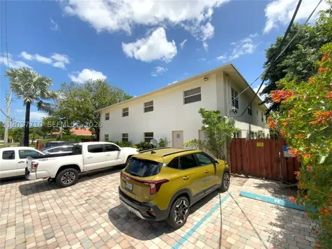 530 NE 15th Court Fort Lauderdale FL 33304