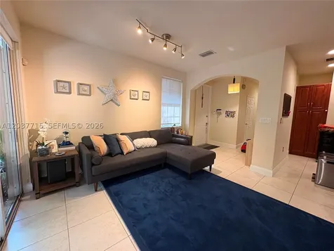 280 Las Brisas Circle Sunrise FL 33326