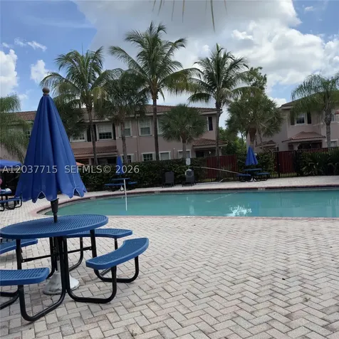 280 Las Brisas Circle Sunrise FL 33326