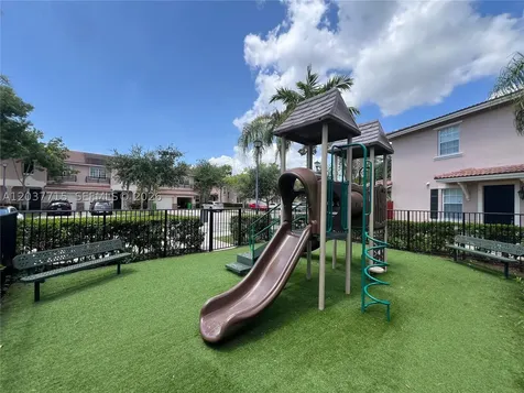 280 Las Brisas Circle Sunrise FL 33326