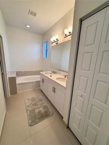 636 NE 193rd Street Miami FL 33179