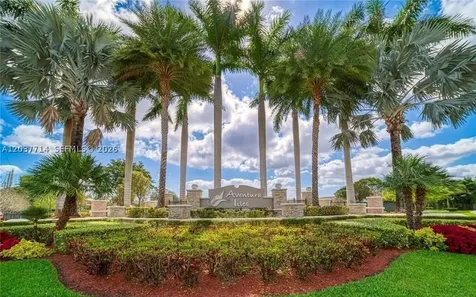 636 NE 193rd Street Miami FL 33179