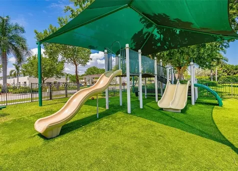 636 NE 193rd Street Miami FL 33179